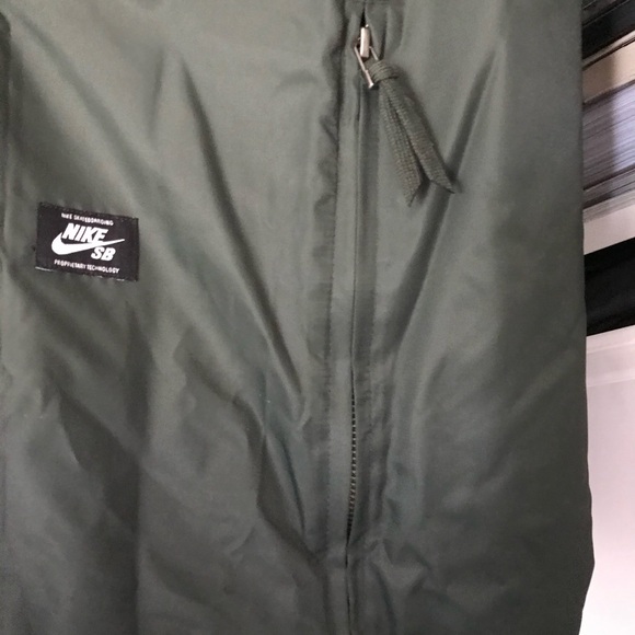 Nike SB jacket - Picture 5 of 6